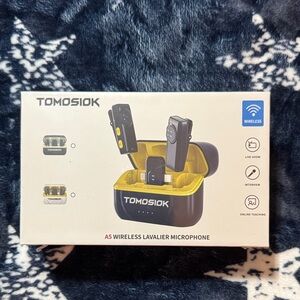 A5 Wireless Lavalier Microphone - Black and Yellow